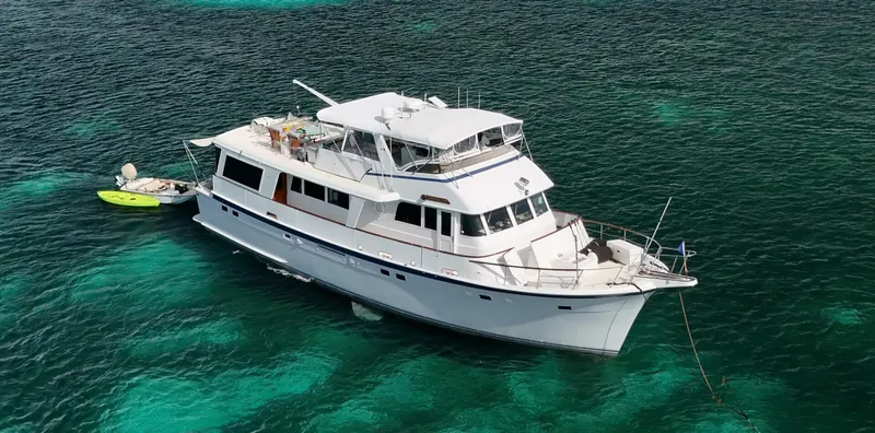 Carry On Yacht Photos Pics 
