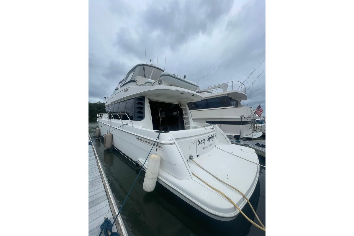 2004 Carver 57 