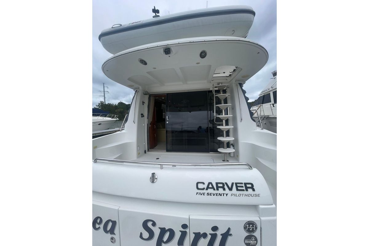 2004 Carver 57 