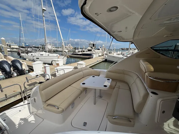 Cruise Prop Too Yacht Photos Pics 2010 Tiara Yachts 3900 Sovran with spacious seating at marina.