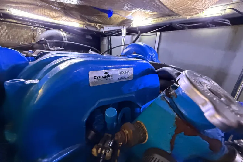  Yacht Photos Pics Engine compartment of a 1998 Silverton 40 Convertible with Crusader engine.