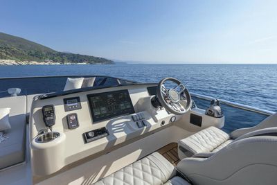 Yacht