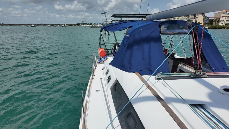 Beluga Yacht Photos Pics 