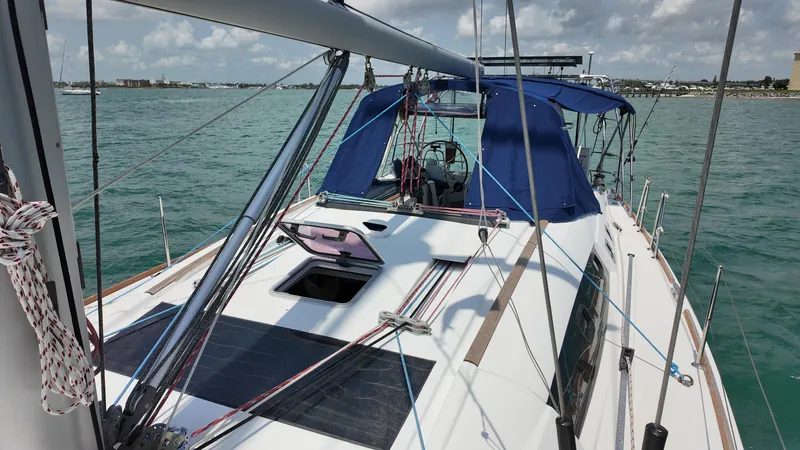 Beluga Yacht Photos Pics 