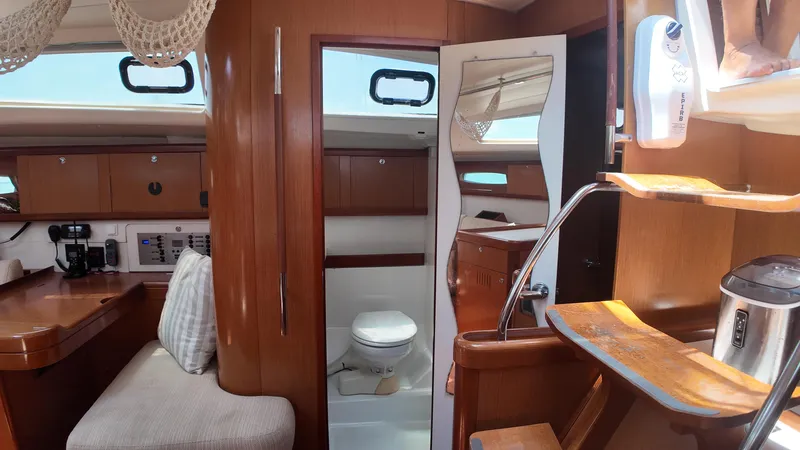 Beluga Yacht Photos Pics 