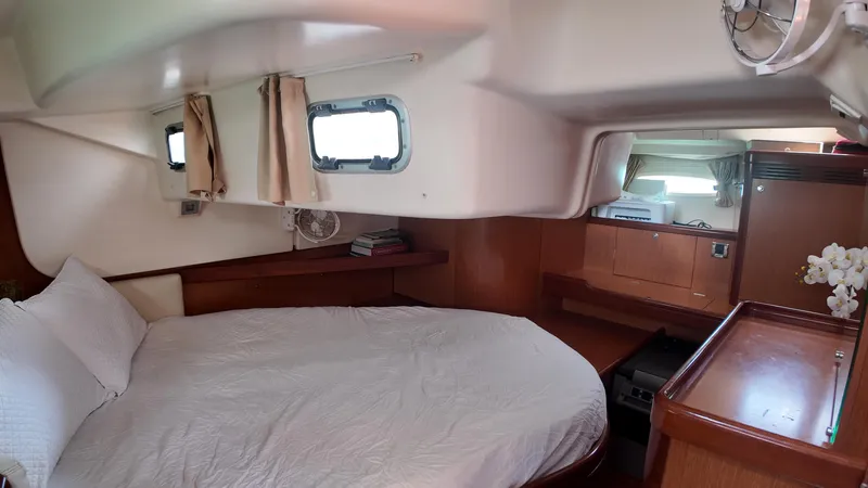 Beluga Yacht Photos Pics 