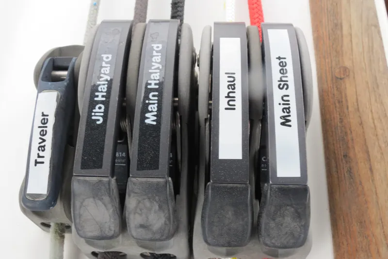 Quest Yacht Photos Pics 