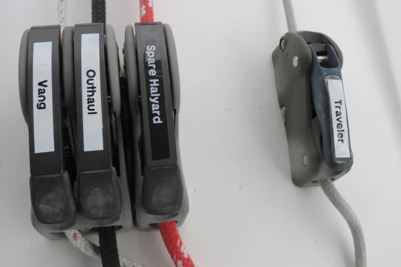 Quest Yacht Photos Pics 