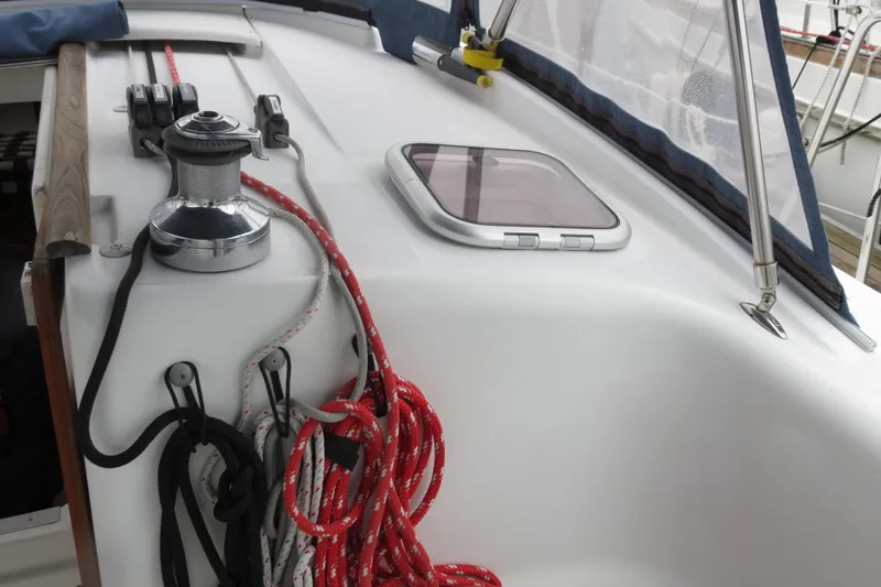 Quest Yacht Photos Pics 