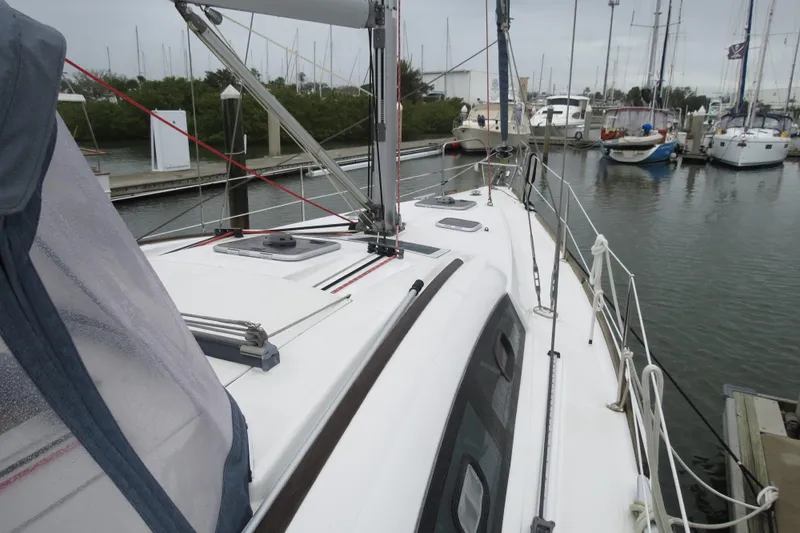 Quest Yacht Photos Pics 