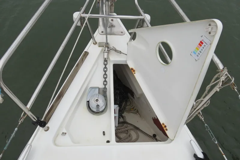 Quest Yacht Photos Pics 