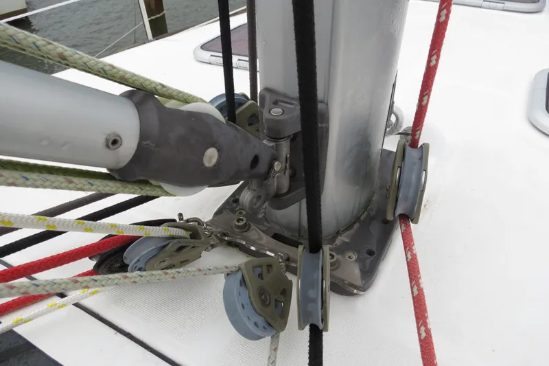 Quest Yacht Photos Pics 