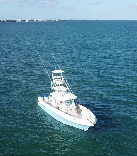 Yacht Photos Pics 2014 Hydra-Sports 42 boat on open ocean under clear sky.