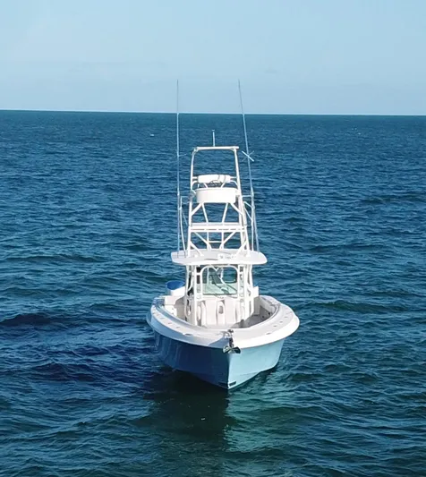  Yacht Photos Pics 2014 Hydra-Sports 42 boat on open sea, clear blue water.