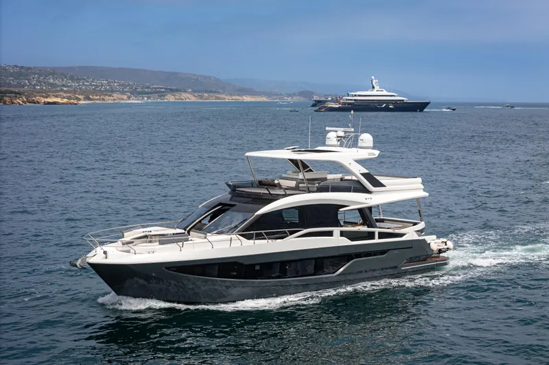  Yacht Photos Pics Luxury yacht Galeon 640 Fly 2023 on open sea.
