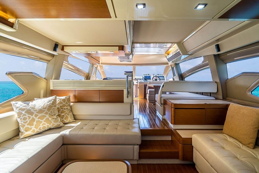 2013 Azimut 64 Flybridge