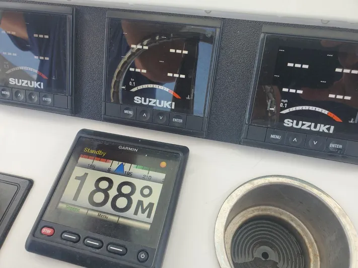 Just Cuz Yacht Photos Pics 