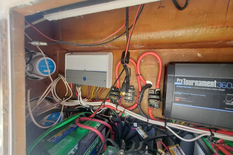 Just Cuz Yacht Photos Pics 