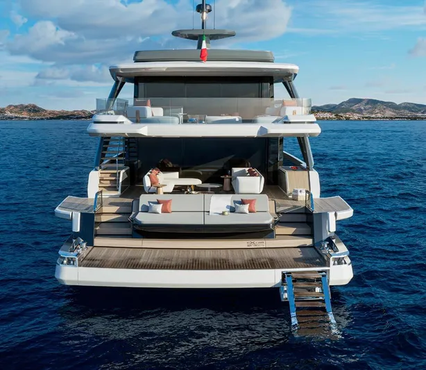 Extra X100 Triplex Yacht Photos Pics EXTRA 100 TRIPLEX