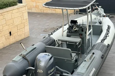 2019 Narwhal Semirrígida HD 670