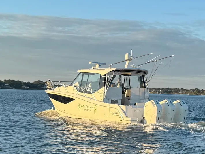 Isle Hope'n Yacht Photos Pics 