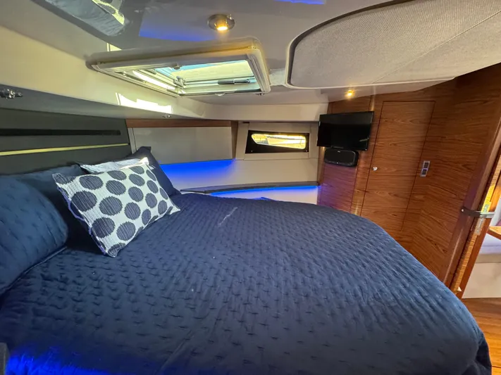 Isle Hope'n Yacht Photos Pics 