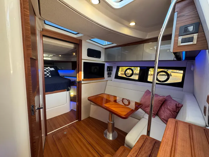 Isle Hope'n Yacht Photos Pics 