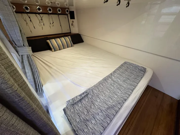 Isle Hope'n Yacht Photos Pics 