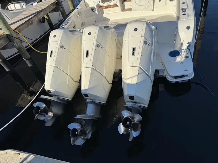 Isle Hope'n Yacht Photos Pics 