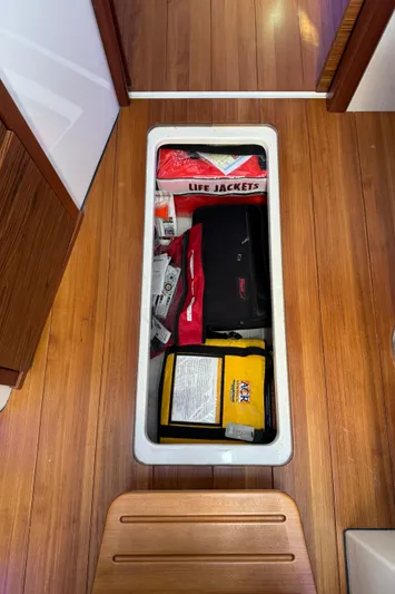 Isle Hope'n Yacht Photos Pics 