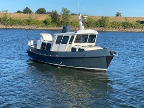 1994 Custom Pacific Cruiser Tug 30
