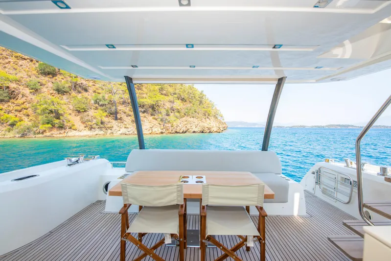  Yacht Photos Pics Prestige 680 model 2019 / Chehab Marine