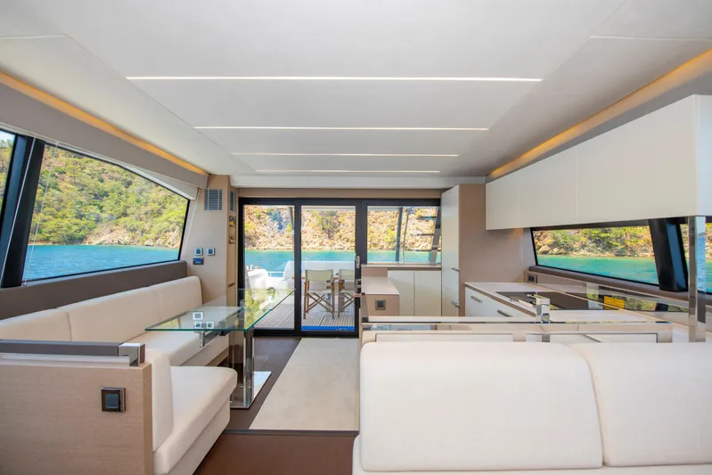  Yacht Photos Pics Prestige 680 model 2019 / Chehab Marine