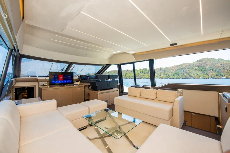  Yacht Photos Pics Prestige 680 model 2019 / Chehab Marine