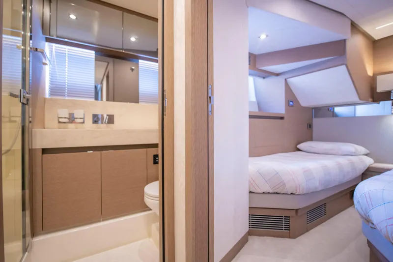  Yacht Photos Pics Prestige 680 model 2019 / Chehab Marine