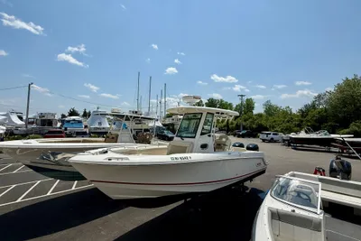 Boston Whaler 250 Outrage