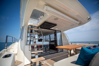 Yacht