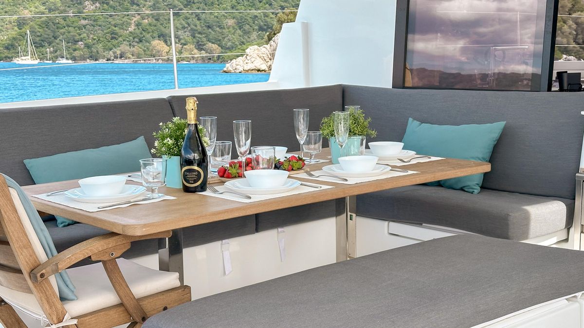 2023 Fountaine Pajot 45 