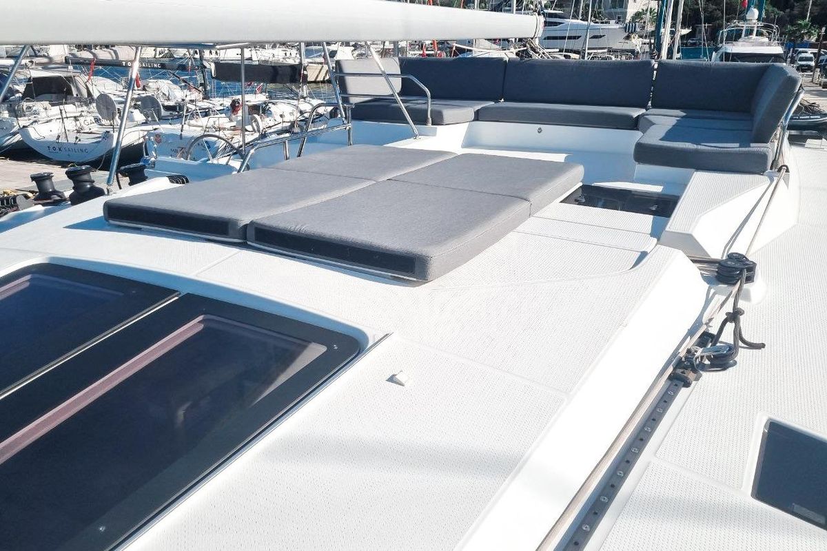 2023 Fountaine Pajot 45 