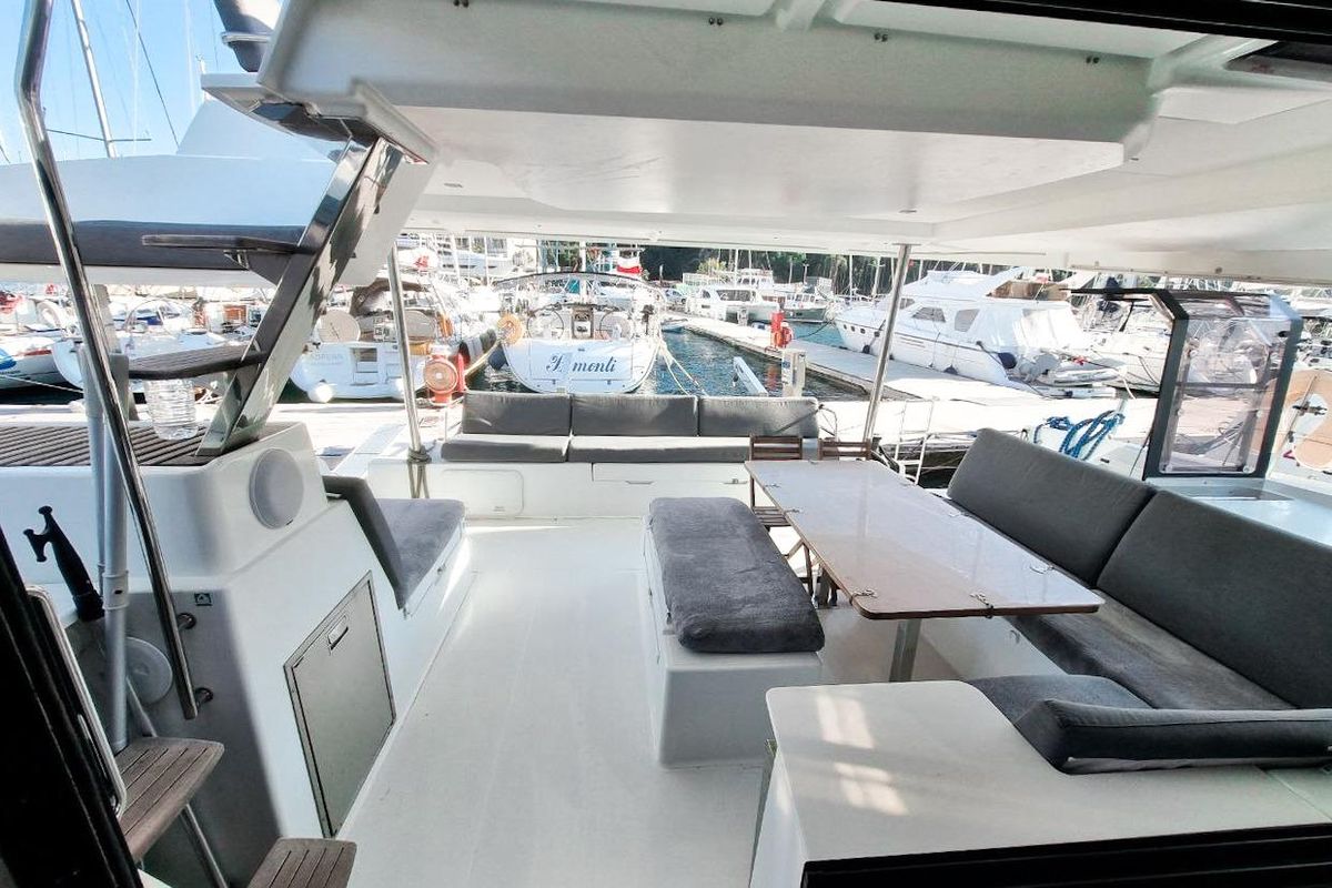 2023 Fountaine Pajot 45 
