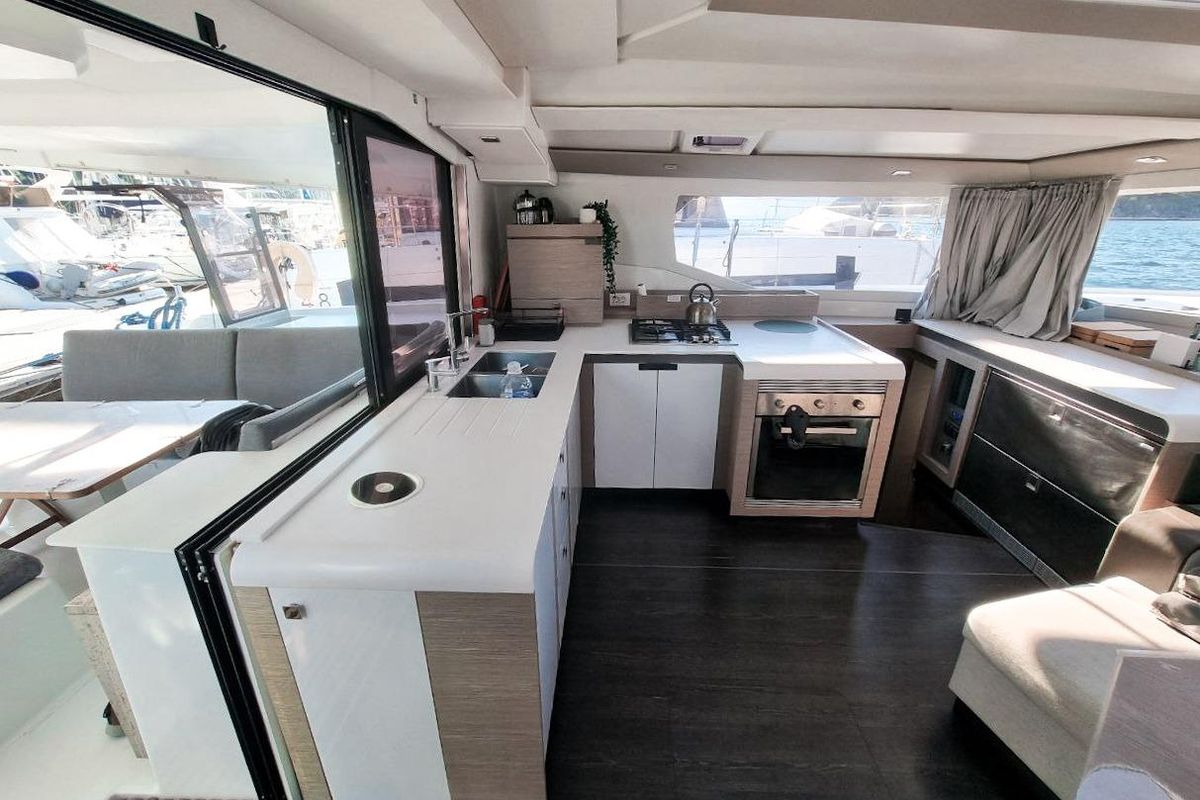 2023 Fountaine Pajot 45 
