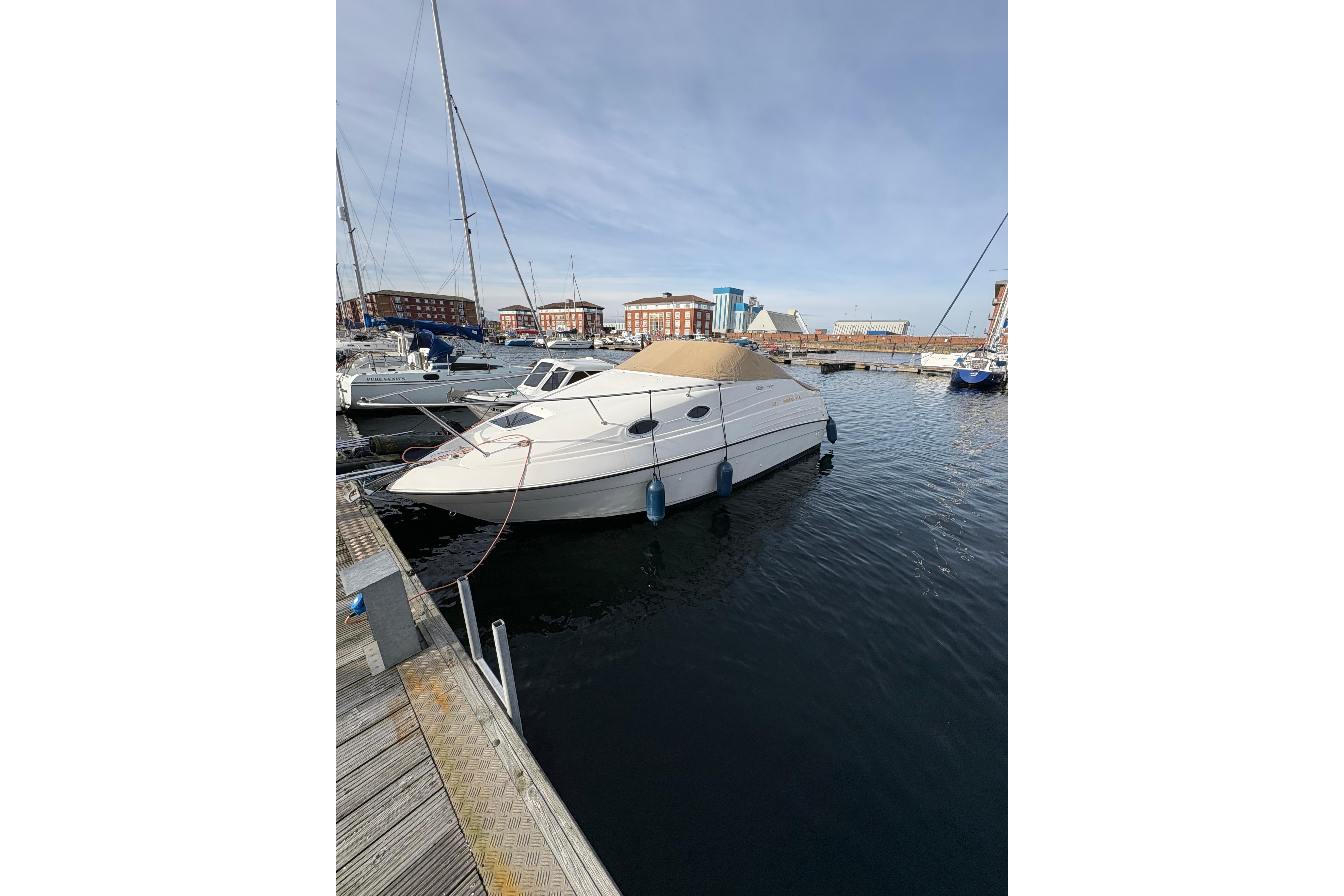 1999 Regal Commodore 242