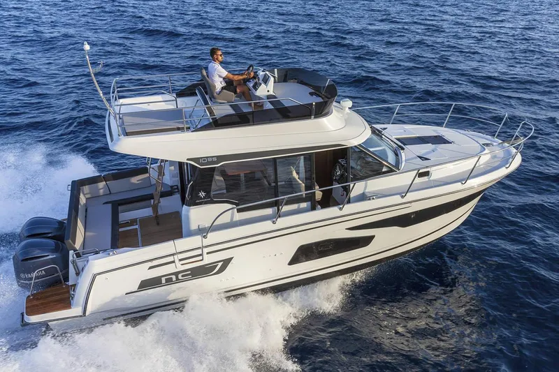  Yacht Photos Pics Manufacturer Provided Image