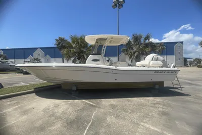 Grady-White 251 CE
