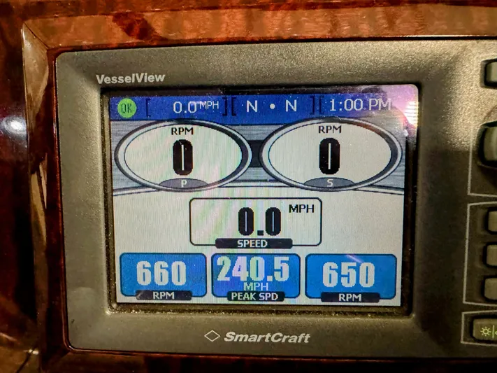 Josh'd Yacht Photos Pics SmartCraft display on 2010 Sea Ray Sundancer 310 boat.