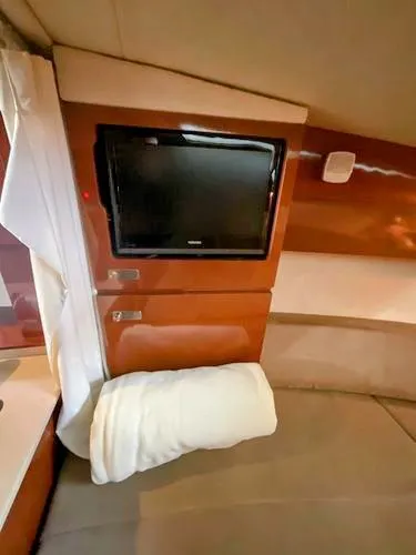 Josh'd Yacht Photos Pics Interior of 2010 Sea Ray Sundancer 310 yacht with TV.