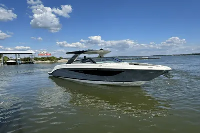 Sea Ray SLX 400