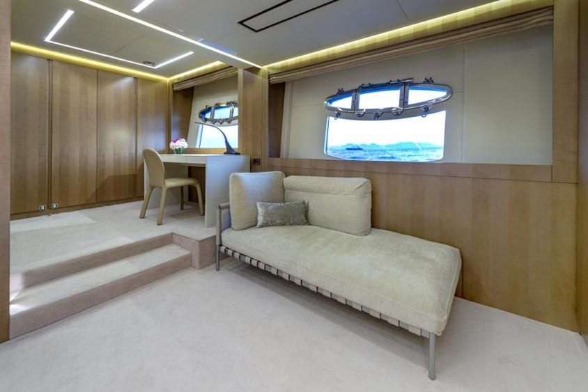 2013 Pershing 108 