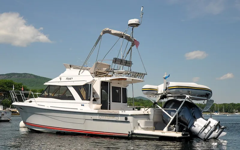 Frisky Yacht Photos Pics 2022 Cutwater C32 CB - Frisky