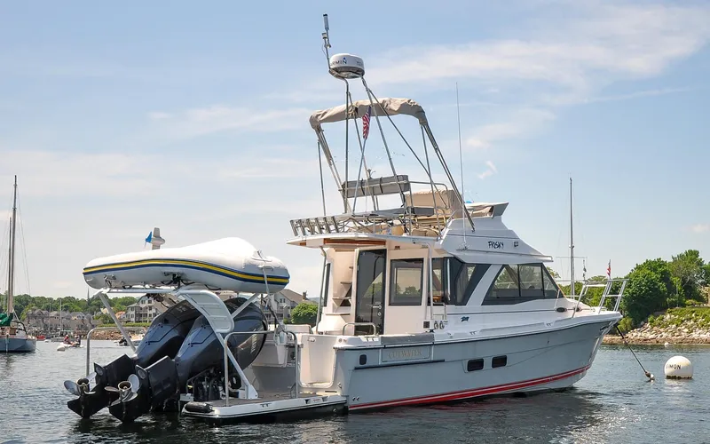 Frisky Yacht Photos Pics 2022 Cutwater C32 CB - Frisky